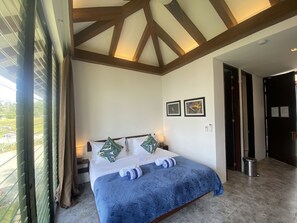 Egyptian cotton sheets, premium bedding, down comforters - Amila Dive Beach Resort (Cauayan)