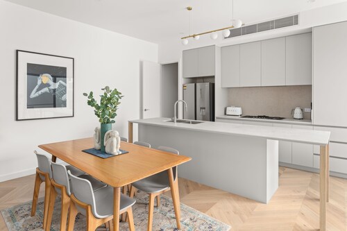 Milk & Honey Pet Friendly Camberwell Townhouse