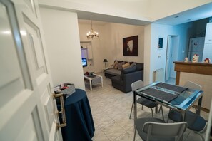 Apartment | 1 bedroom - Marina Apartment in Nikea (Nikaia-Agios Ioannis Rentis)