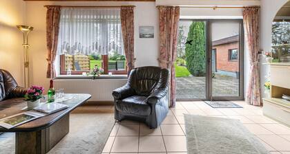 Apartment 'Ferienhaus Christa - Schleimünde' with Private Terrace and Private Garden