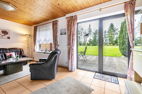 Apartment 'Ferienhaus Christa - Schleimünde' with Private Terrace and Private Garden