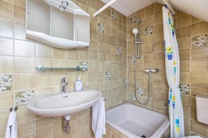 Dusche, kostenlose Toilettenartikel, Haartrockner