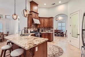 Fridge, microwave, oven, stovetop - Granite Bay Home by Folsom Lake (Granite Bay)