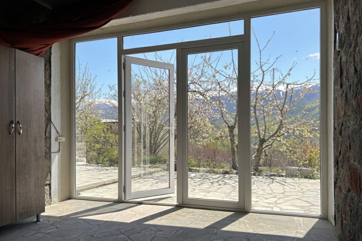 Panoramic Room | In-room safe, laptop workspace, free WiFi