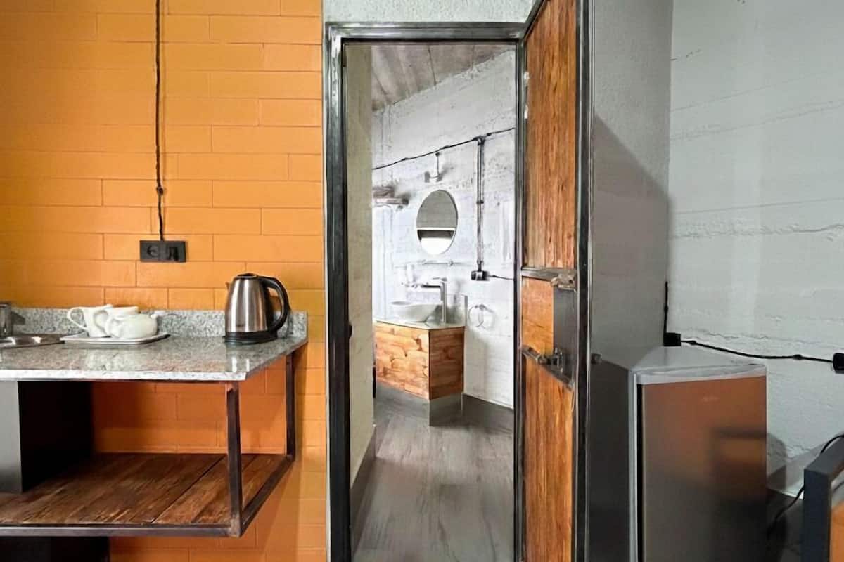 Honeymoon Double or Twin Room | In-room safe, laptop workspace, free WiFi