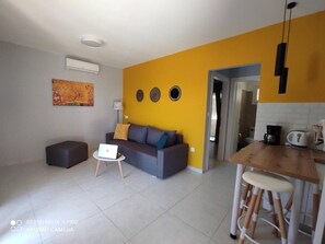 Living area - Blue & Green Apts - Dassia, Corfu, 1 (Dassia)