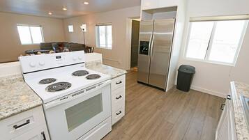 Fridge, microwave, dishwasher, coffee/tea maker