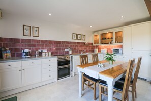 Cottage | Interior - Woodland View (Barnstaple)