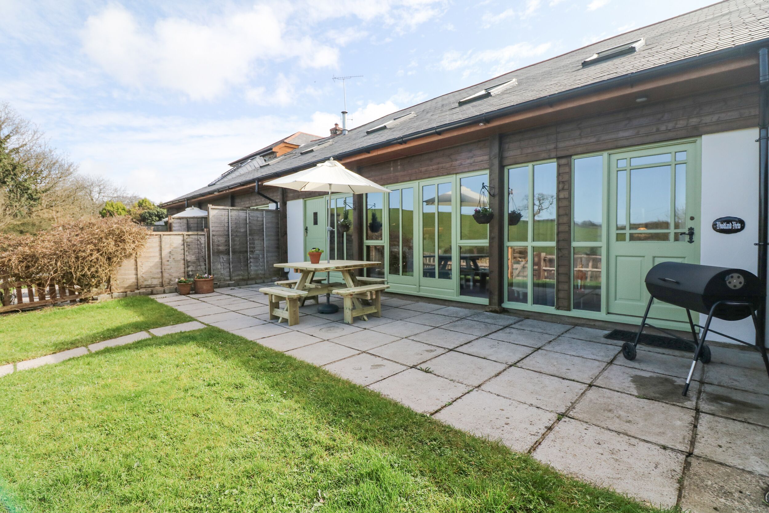 Cottage | Property grounds