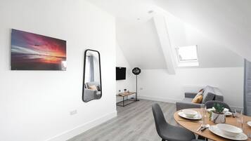 Apartment, 1 Bedroom | Room amenity