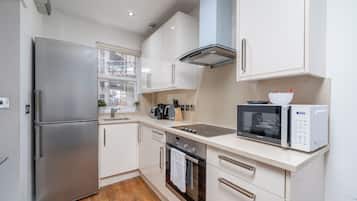 Apartment, 2 Bedrooms | Interior