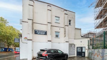 Apartment, 2 Bedrooms | Exterior