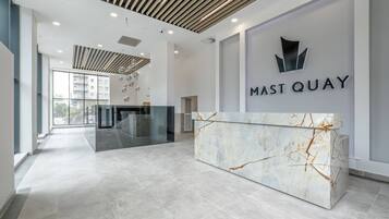 Apartment, 2 Bedrooms | Lobby