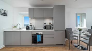 Apartment, 2 Bedrooms | Interior