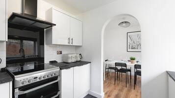 Apartment, 3 Bedrooms | Living area