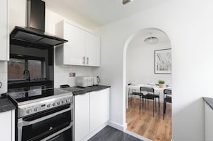 Apartment, 3 Bedrooms | Living area