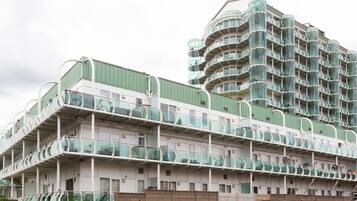 Apartment, 1 Bedroom | Front of property