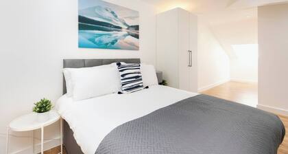 Skyvillion - Huge 4bed Apartment Wbalcony - Parking