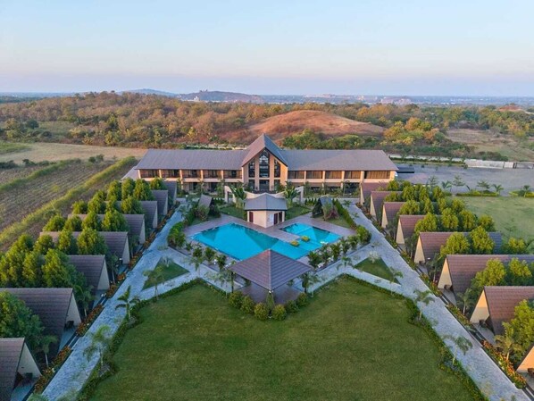 Exterior - Regenta Resort Vindhyachal, Statue of Unity (Garudeshwar)