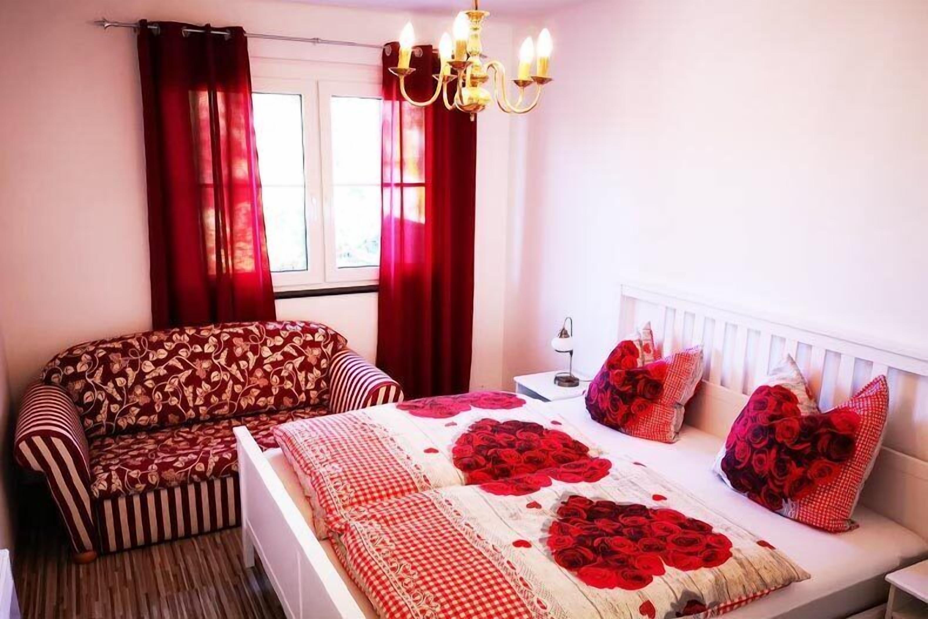 1 bedroom, iron/ironing board, free WiFi