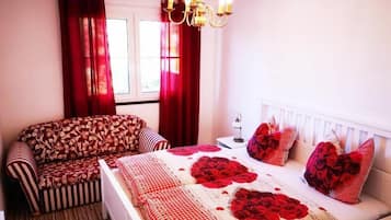 1 bedroom, iron/ironing board, free WiFi