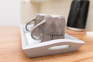 Kaffee und/oder Kaffeemaschine