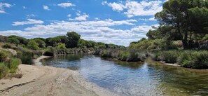 Beach nearby - Pini Caprini 100 Mètres de la mer (La Grande-Motte)