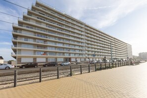 Exterior - Apartment on the 9th floor with sea view (Middelkerke)