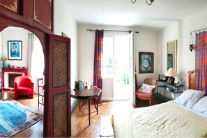 7 室のベッドルーム、アイロン / アイロン台、旅行用ベビーベッド、WiFi (無料)