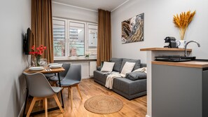 公寓 (103) | 起居區 | 平面電視