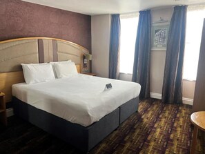 Room - Golden Lion By JD Wetherspoon (Rochester)