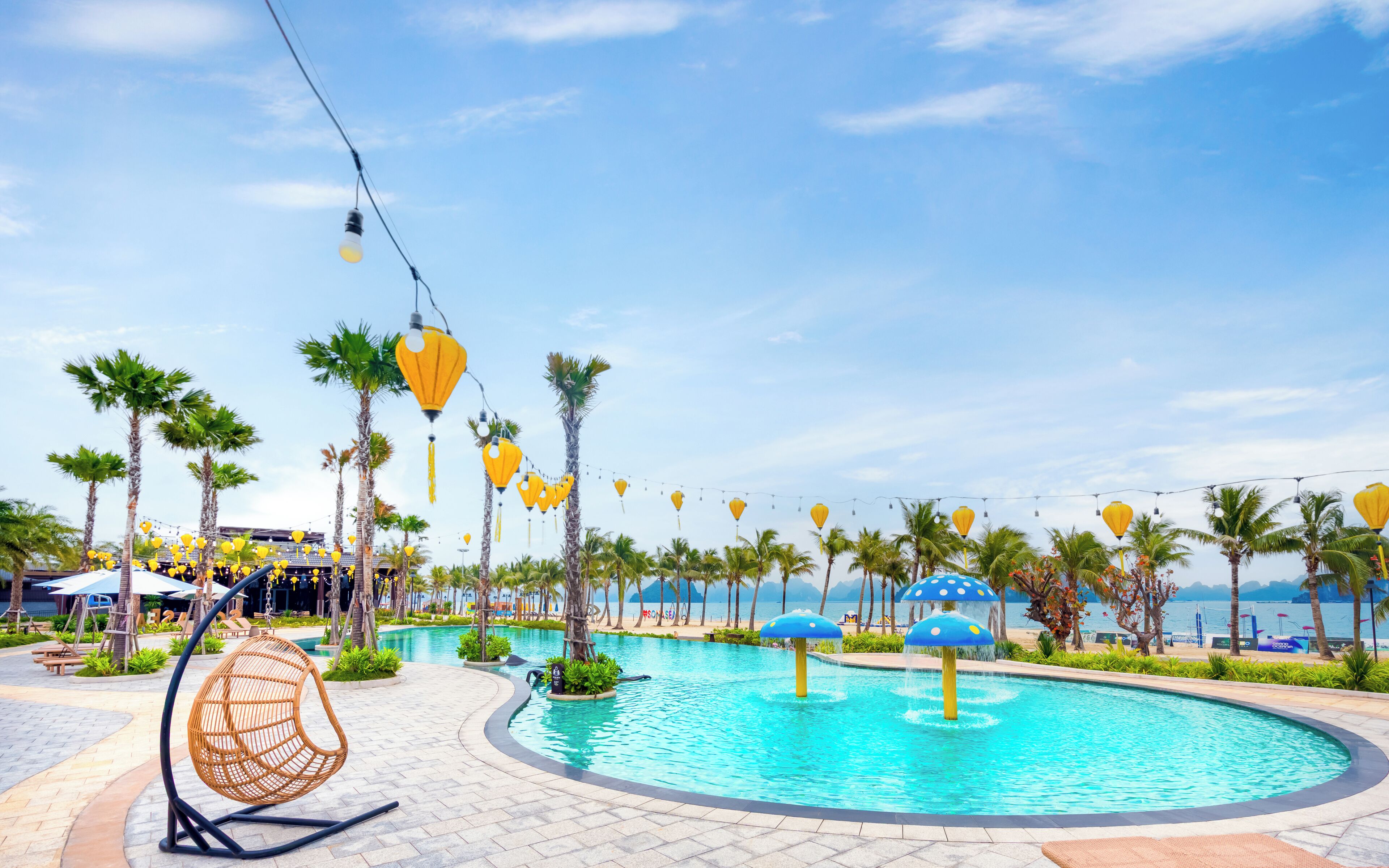 Indoor pool, 2 outdoor pools, pool umbrellas, pool loungers