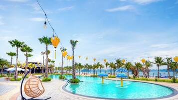 Indoor pool, 2 outdoor pools, pool umbrellas, pool loungers