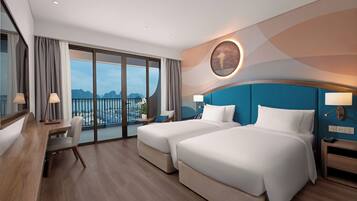 Hypoallergeen beddengoed, een minibar, een kluis op de kamer, een bureau