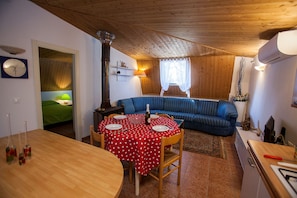 Leilighet, 2 soverom, hageutsikt | Spiseområde