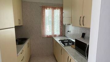 Apartemen, 3 kamar tidur, teras | Interior