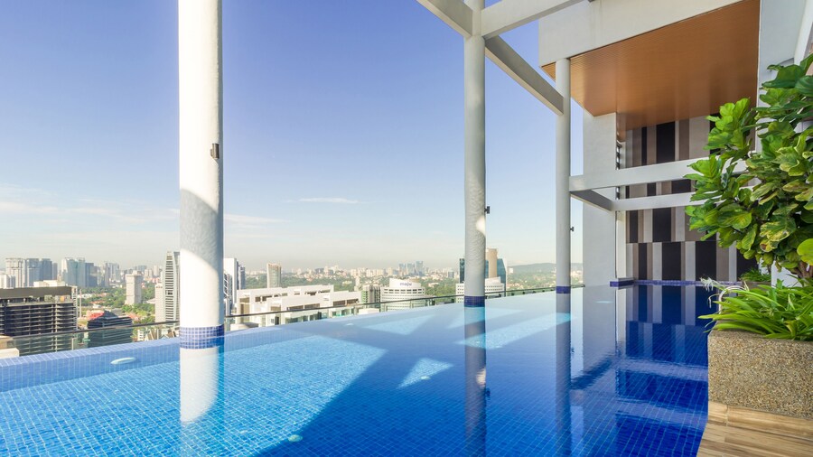 The Luxe & The Colony, KLCC