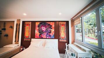 4 bedrooms, bed sheets