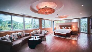 4 bedrooms, bed sheets