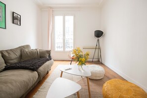 Living area - Nid Parisien Lumineux - 11e (Paris)