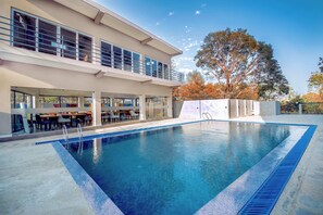 Piscina externa