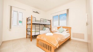 2 bedrooms, iron/ironing board, WiFi, bed sheets - Pernera holiday apartment - rentprivatevillas 175 (Paralimni)