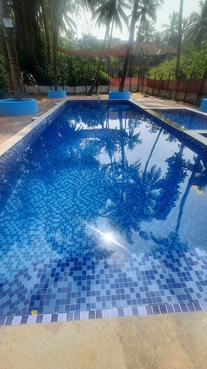 Piscine extérieure