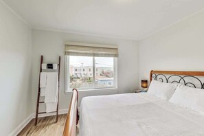 3 habitaciones, tabla de planchar con plancha y wifi gratis 