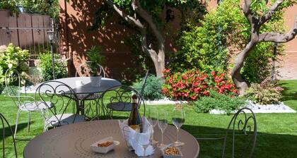 Twins 2 Quiet Home Terracina Apartments