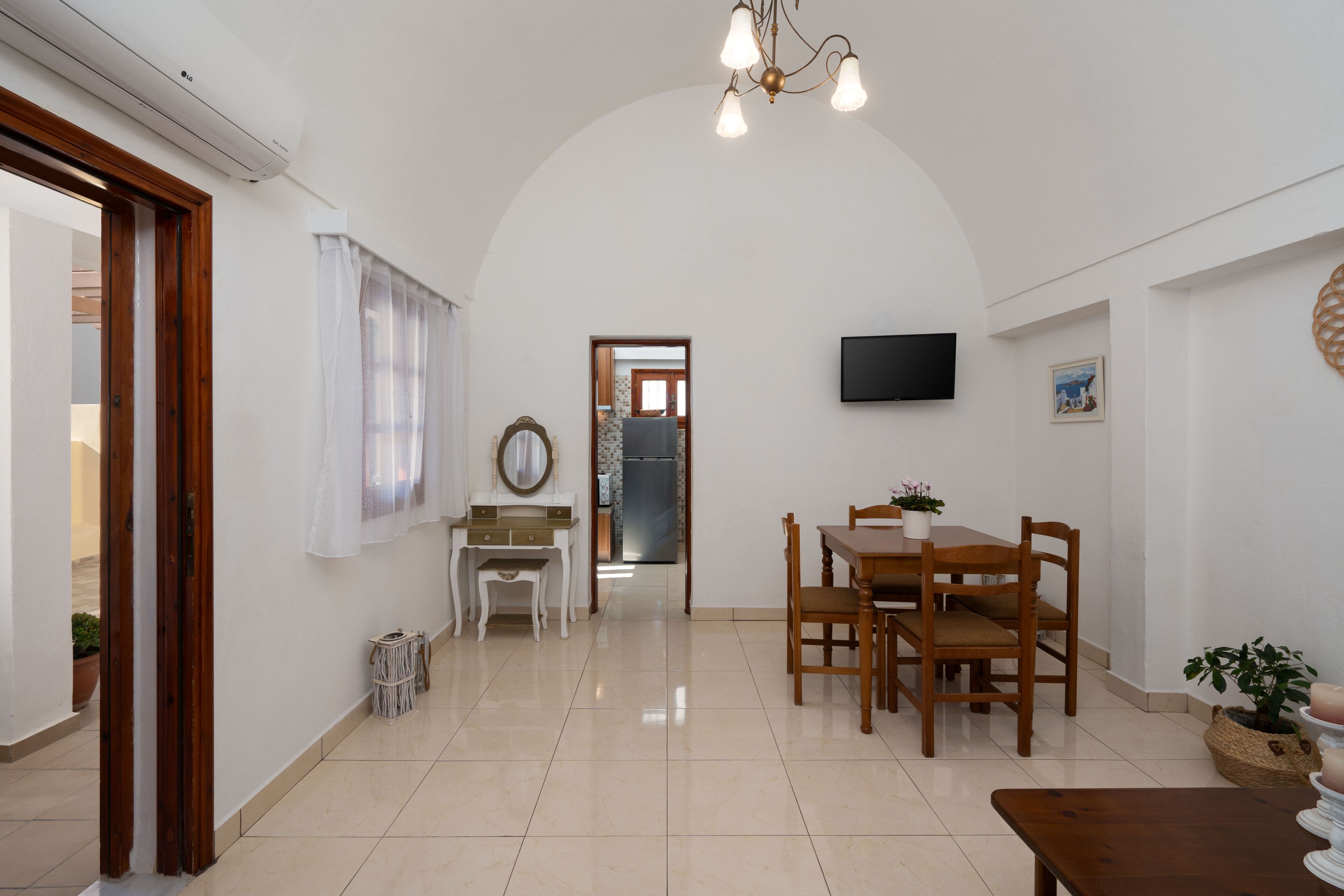 Rumah Comfort | Area keluarga | TV layar datar