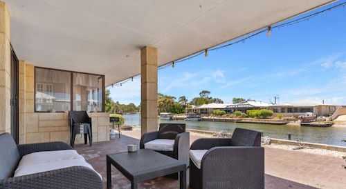 Drop your Anchor in Yunderup