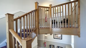 Interior - The Shrewsbury By JD Wetherspoon (Shrewsbury)