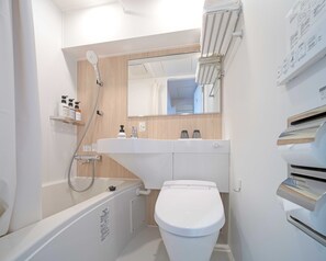 Double Room | Bathroom | Free toiletries, hair dryer, slippers, electronic bidet - Hop Inn Tokyo Ueno (Tokyo)