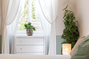 2 Schlafzimmer, Schreibtisch, Bügeleisen/Bügelbrett, kostenloses WLAN